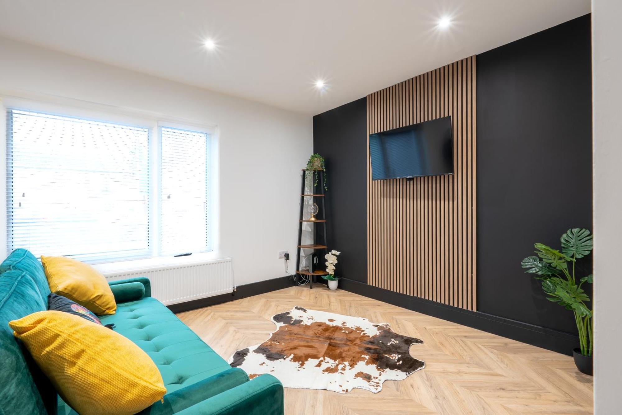 Modern 3Br Home - Private Parking - Tv In Every Bedroom Swansea Buitenkant foto